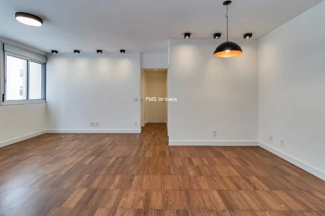Imagem Apartamento à venda em São Paulo-SP, 2 quartos, 2 suítes, 1 sala, 3 banheiros, 2 vagas, 100m² no Cerqueira César.