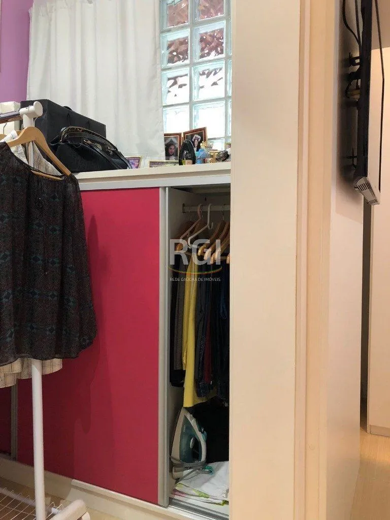Imagem Apartamento para Venda - 80m², 2 dormitórios, 1 vaga - Menino Deus