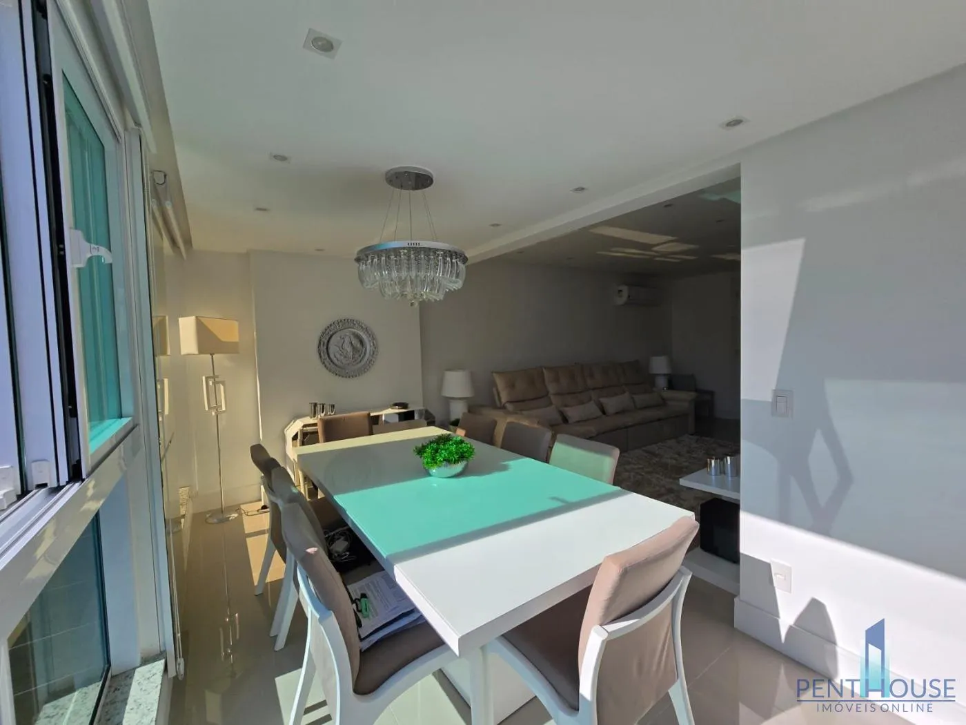 Imagem Apartamento Zona Central para Venda em Balneário Camboriú, CENTRO, 3 dormitórios, 1 suíte, 3 banheiros, 2 vagas