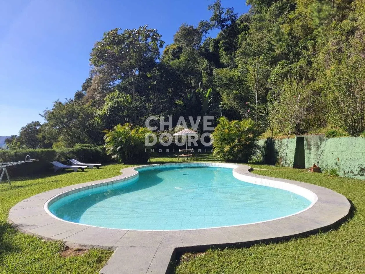 Imagem Casa para Venda em Teresópolis, Iucas, 3 dormitórios, 1 suíte, 3 banheiros