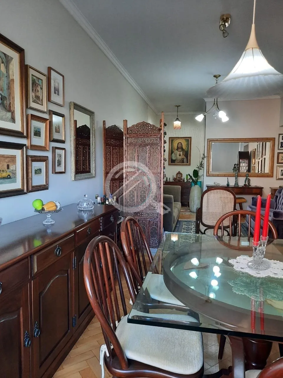 Imagem Apartamento impecável, com móveis sob medida! Amplo living para 2 ambientes, janelas com vista. Ap...