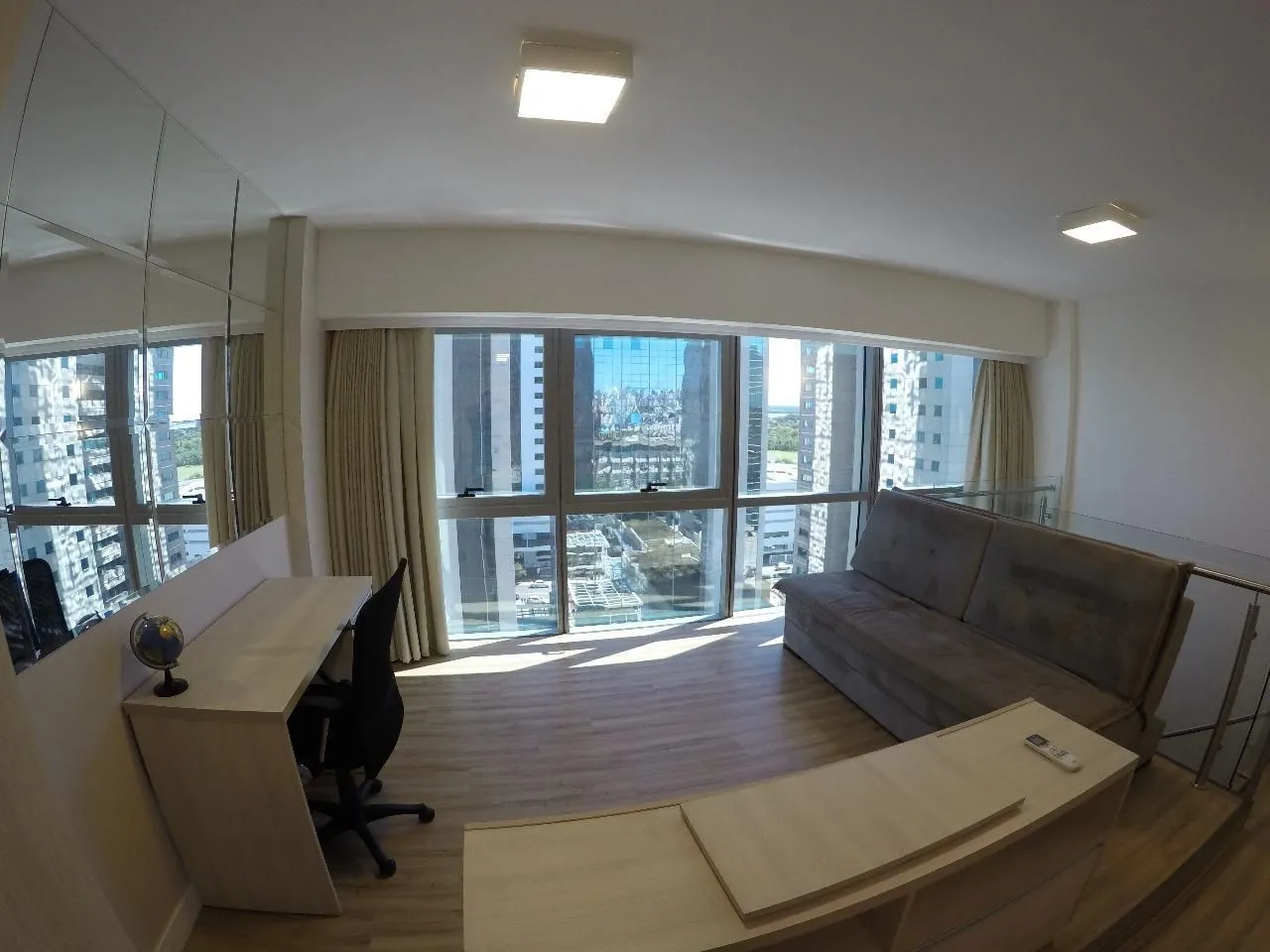 Imagem Vende-se apartamento duplex com 1 quarto , 64m² e 2 vagas - Praia de Belas