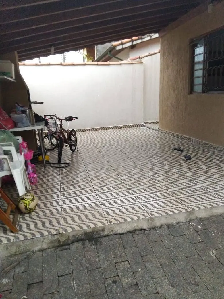 Foto do imóvel Casa à venda 3 Quartos, 1 Suite, 2 Vagas, 200M², Jardim Rosely, Pindamonhangaba - SP