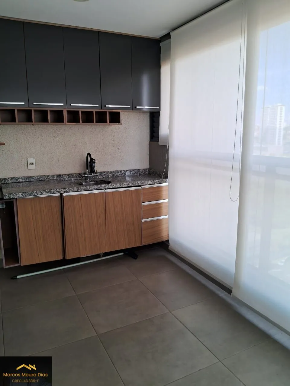 Imagem Apartamento Via Leopoldina, sala com Varanda, 2 Dormitórios( 1 suíte), 1 Vaga, Prédio com Lazer, Portaria 24 hs