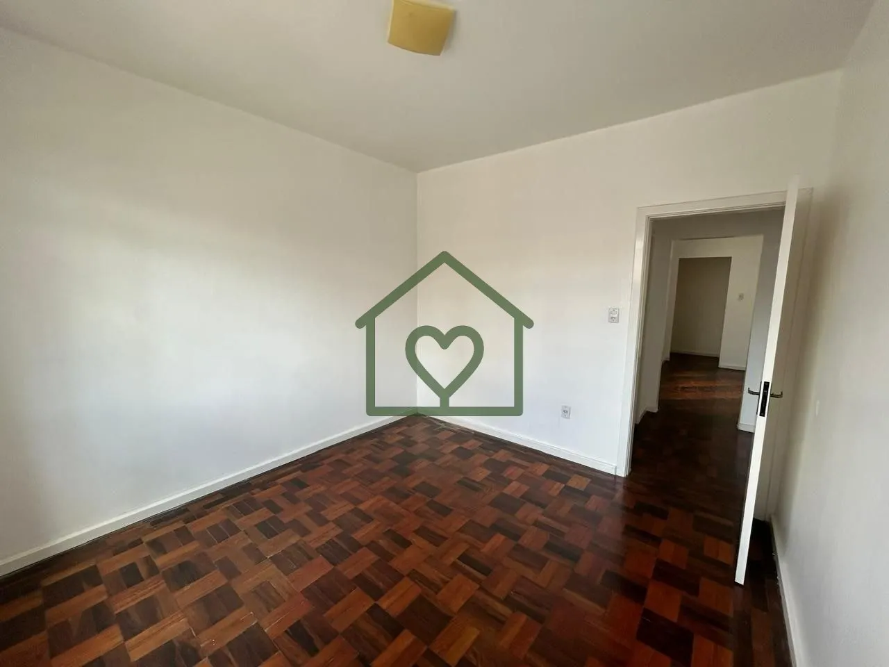 Imagem Ótimo apartamento de 2 dormitórios.
Em excelente localização, fica próximo a Orla do Guaíba, c...