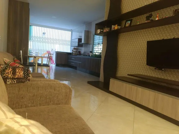 Imagem Sobrado com 3 Quartos à Venda, 240 m² em Vila Ema - São Paulo