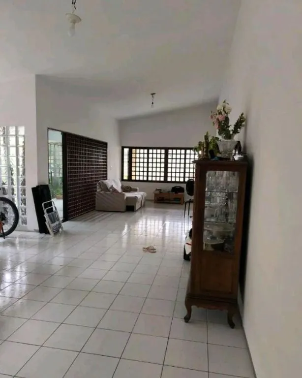 Imagem Casa ampla com piscina, poço artesiano e 3 quartos nos Expedicionários. Excelente localização, conforto, espaço e qualidade de vida.