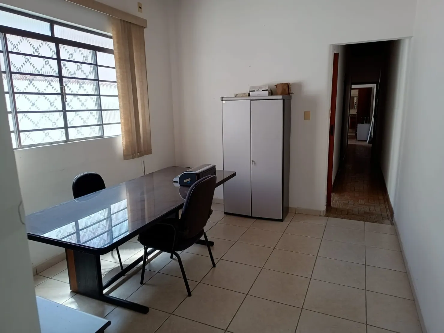 Imagem Comercial para Locação 210M², Centro, Taubaté - SP