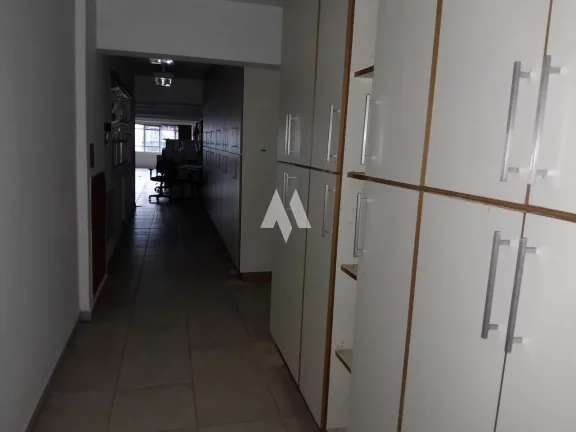 Imagem Sala Comercial Centro de Santos - Ampla - 06 vagas de garagem demarcada