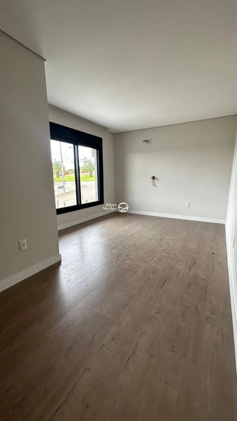 Imagem Vende-se casa de alto padrão em Passo Fundo-3 Quartos-R$1.200.000,00