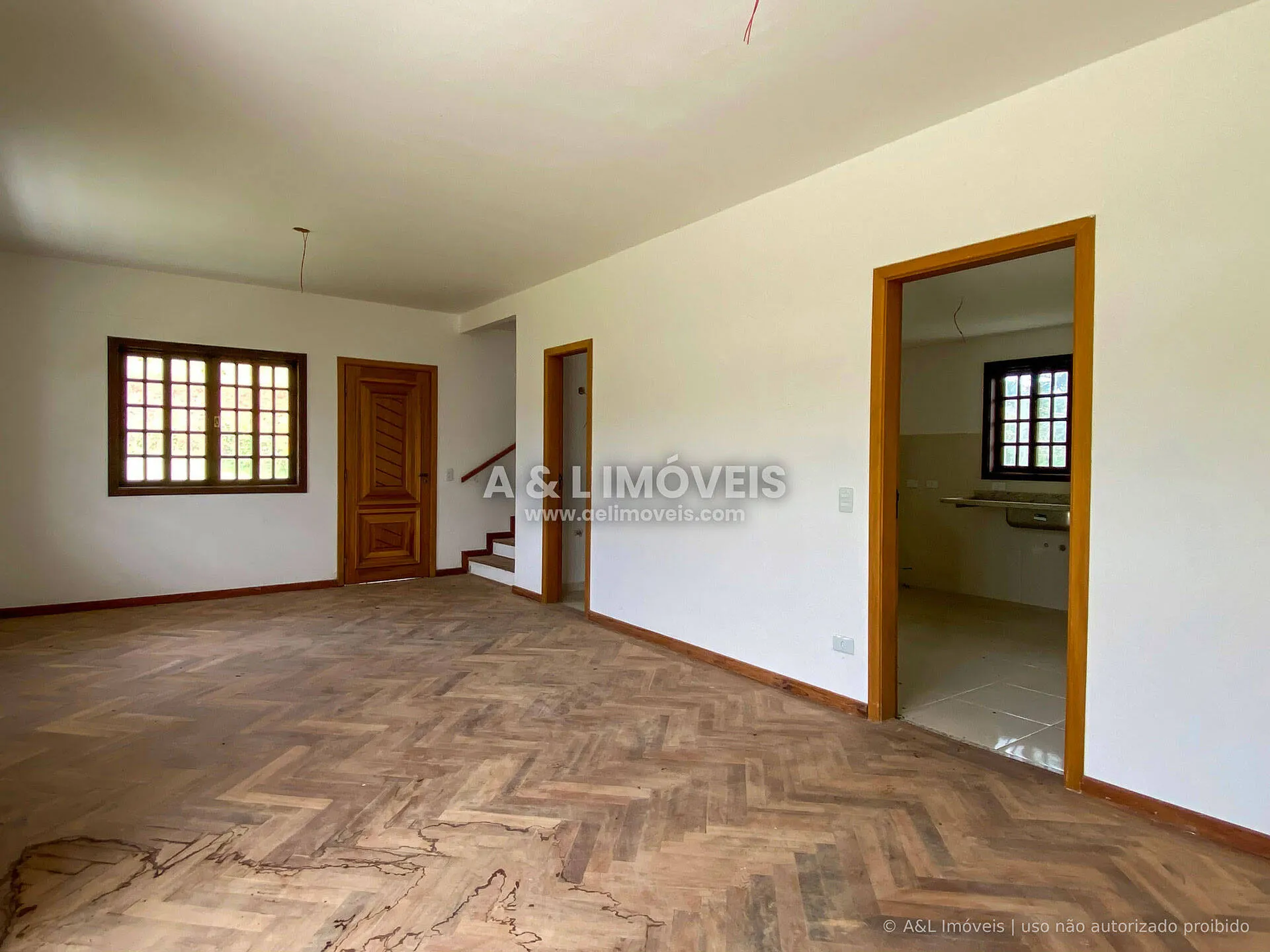 Imagem Sobrado em Campos do Jordão | Atalaia, 3 Suítes e Vista para o Vale