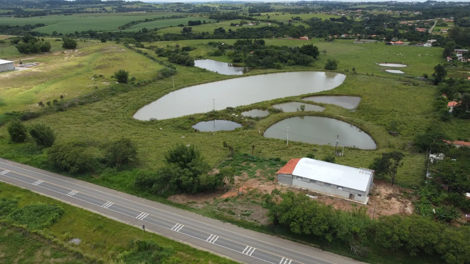 Imóvel Rural com Barracão Comercial/Industrial a venda! Localizado em PORANGABA/SP! em PORANGABA, PORANGABA - SP