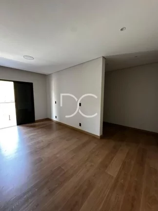 Imagem Condomínio Sunlake - Venda Sobrado AC 225 m² | AT 280 m² | 3 Dormitórios | 3 Suítes | 5 Banheiros | 4 Vagas