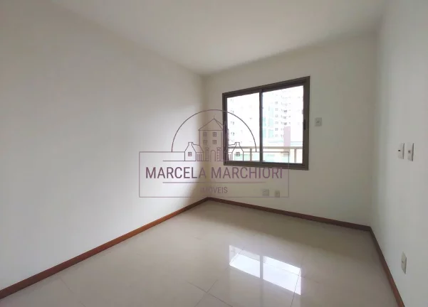 Imagem Apartamento 3 quartos na quadra do Mar da Praia da Costa
