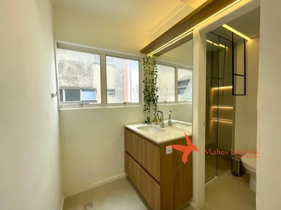 Imagem Apartamento à Venda ou aluguel próximo ao metrô em Pinheiros São Paulo-SP: 3 quartos, 1 suíte, 1 sala, 3 banheiros, 1 vaga, 108,00m². Venha conferir!