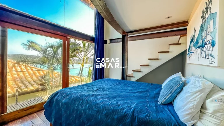 Imagem Casa Frente Mar de Luxo em Búzios-RJ: 5 Suítes, 3 Salas, 8 Banheiros, 3 Vagas, 400m².