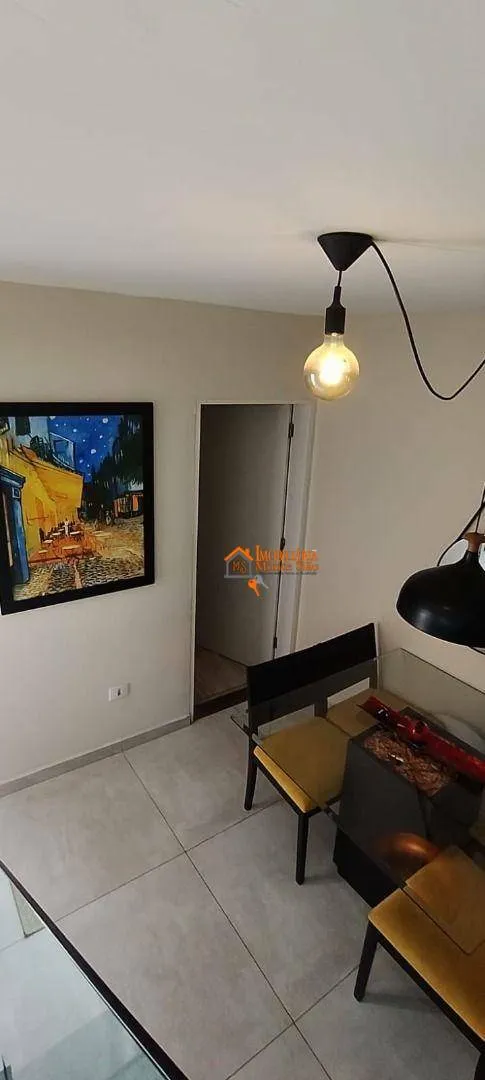 Imagem Sobrado com 5 dormitórios à venda, 200 m² por R$ 950.000,00 - Jardim Cumbica - Guarulhos/SP