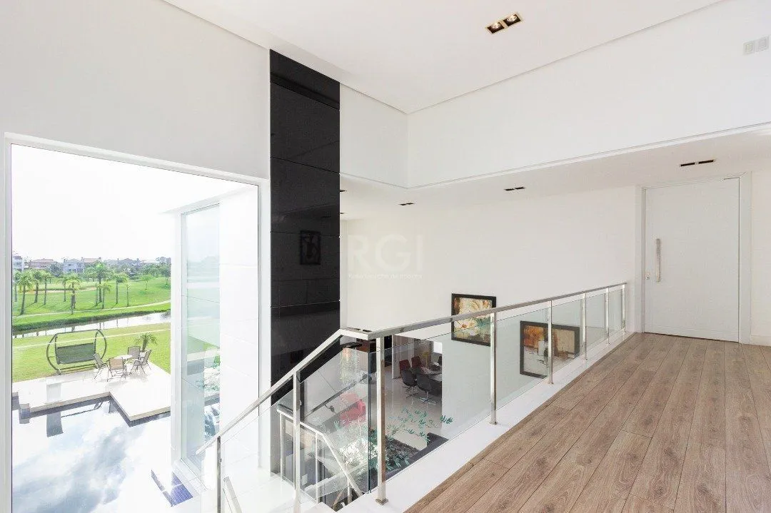 Imagem Casa para venda no condomínio Terra Ville com 3 dormitórios, sendo 3 suites e 4 vagas