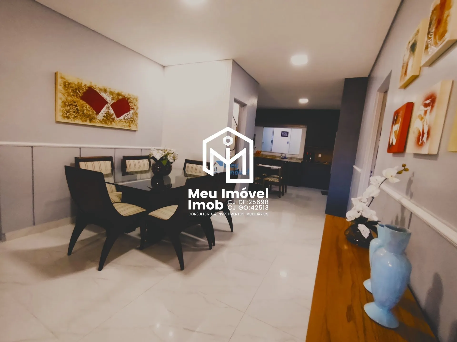 Imagem Casa 3 Quartos 3 Suítes 1 Vaga 135m² Área de Serviço