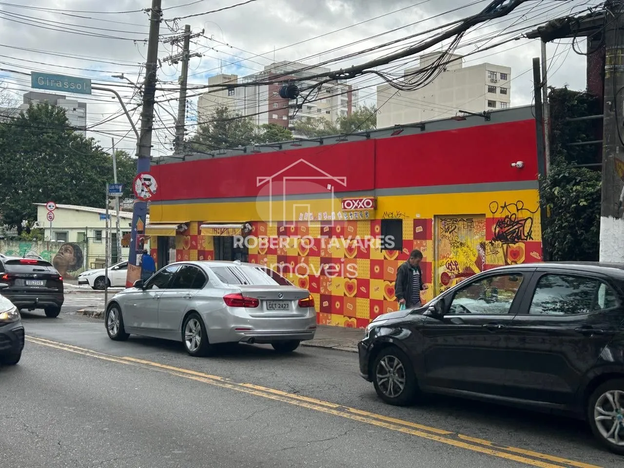Imagem Atenção investidores, excelente oportunidade - Imóvel alugado pela empresa OXXO - Aluguel R$13.000,00 p/mês - Contrato ainda tem mais 8 anos de duração.
