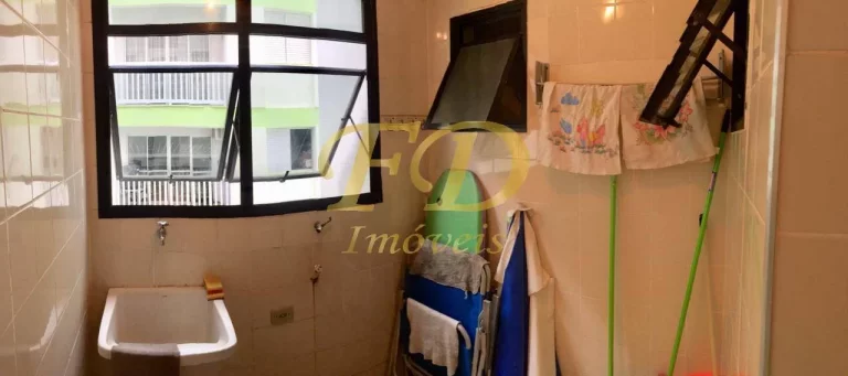 Imagem Apartamento na praia Guarujá Enseada