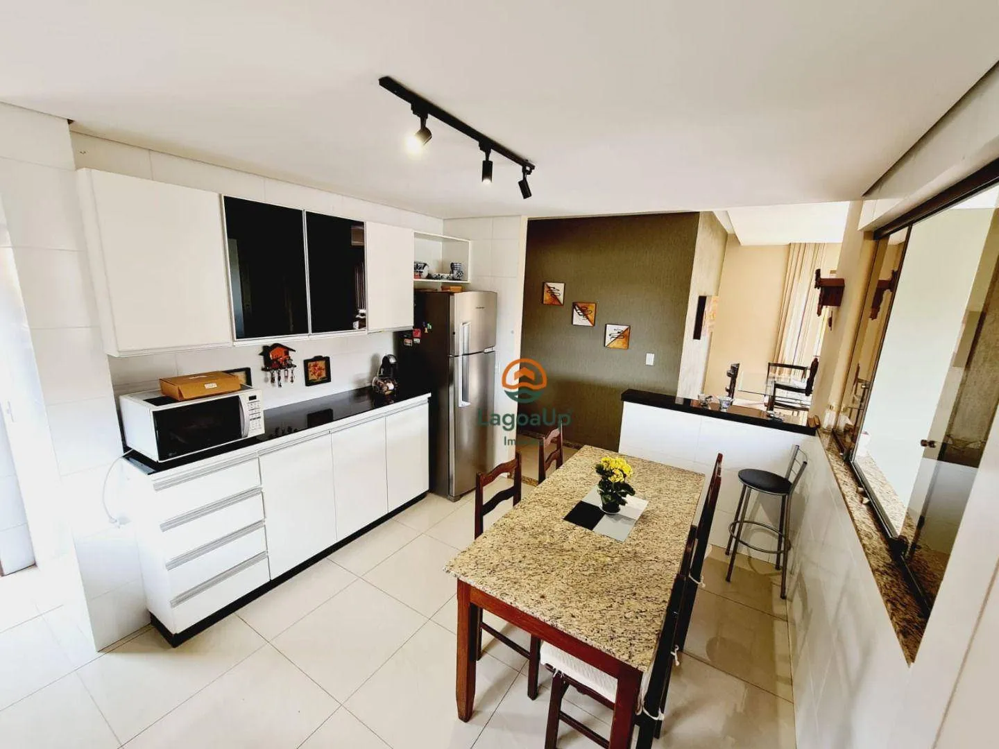 Imagem Casa com 4 dormitórios à venda, 110 m² por R$ 1.050.000,00 - Condomínio Residencial Cedro - Lagoa Santa/MG