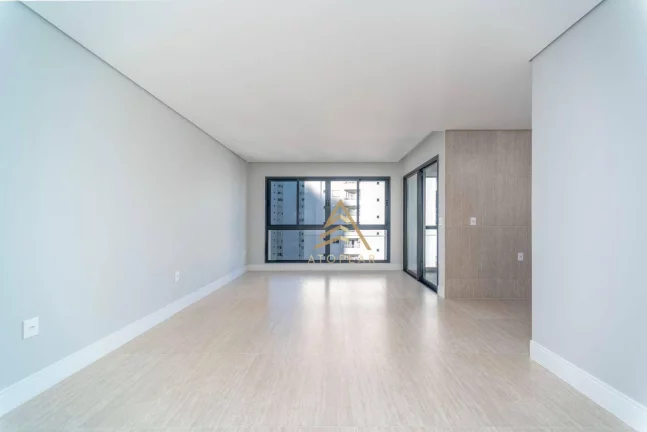 Imagem Apartamento com 3 dormitórios à venda, 120 m² por R$ 2.750.000,00 - Centro - Balneário Camboriú/SC