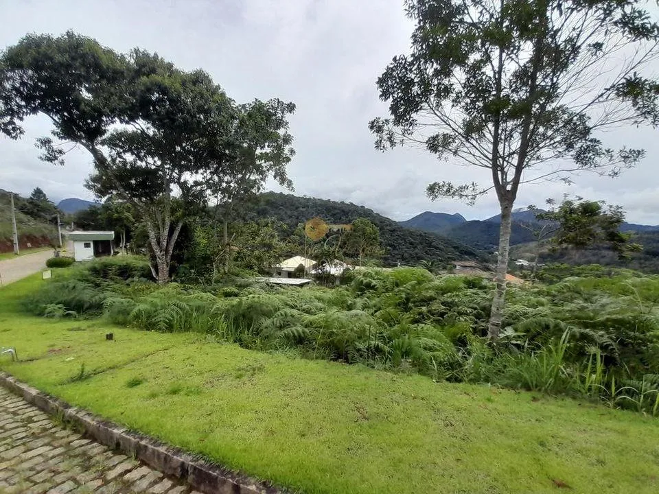 Imagem Terreno em Condomínio para Venda em Teresópolis / RJ no bairro Albuquerque