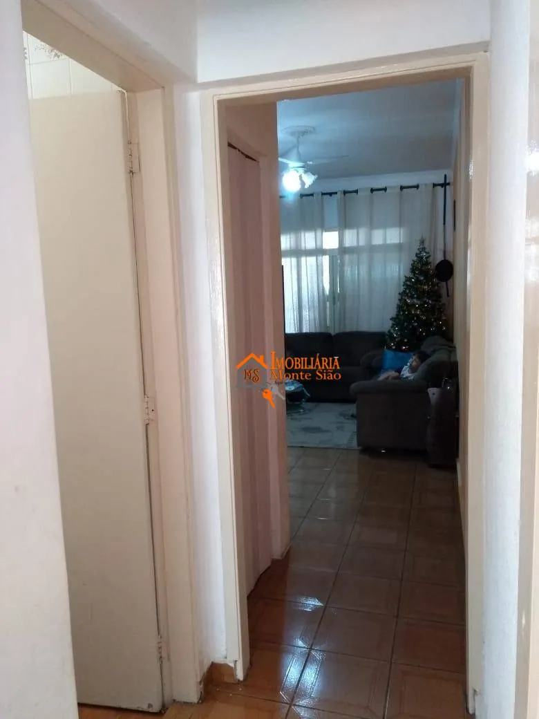 Imagem Casa com 3 dormitórios à venda, 154 m² por R$ 372.000,00 - Jardim Scyntila - Guarulhos/SP