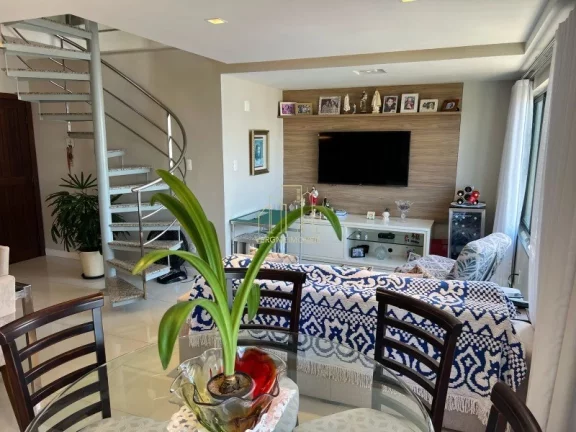 Imagem Excelente cobertura vista mar decorada com três suítes e área gourmet a venda na Pituba