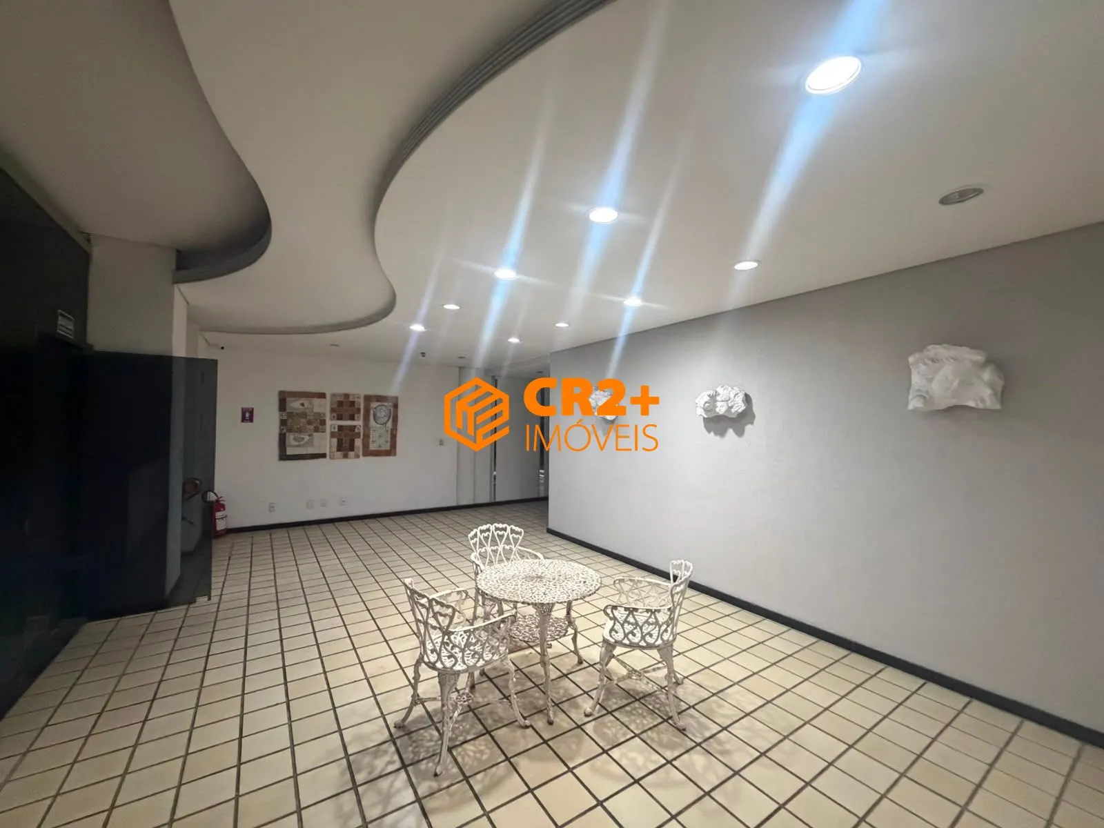 Imagem Apartamento reformado com 2 quartos , suite , varanda e piscina em Boa Viagem