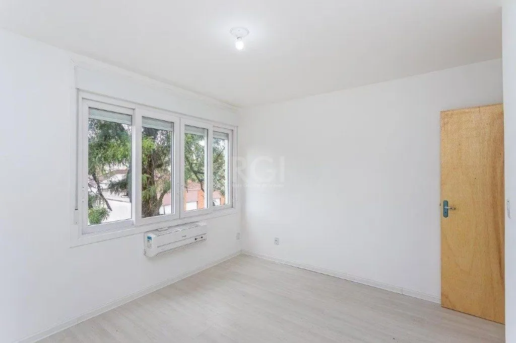 Imagem Cobertura de 140m² - 3 dormitórios, 2 banheiros, terraço com churrasqueira e 1 vaga de garagem no Bom Jesus