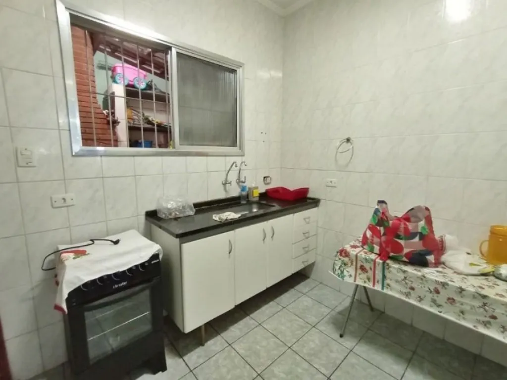 Imagem CASA COM 200,00 m² - GUILHERMINA - PRAIA GRANDE SP