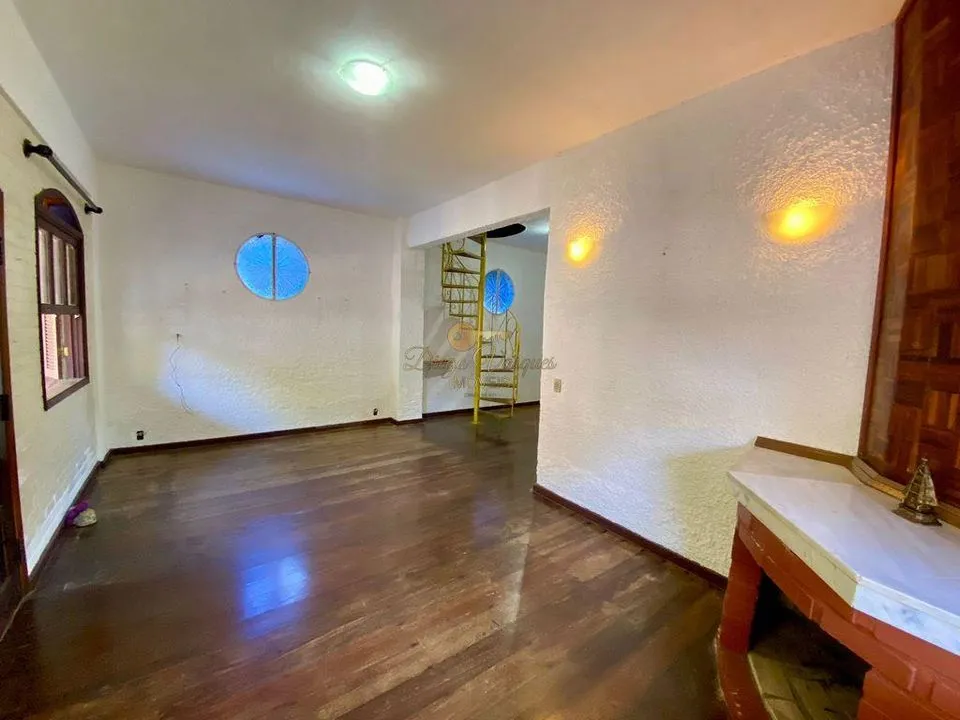 Imagem Casa para Venda em Teresópolis / RJ no bairro Albuquerque