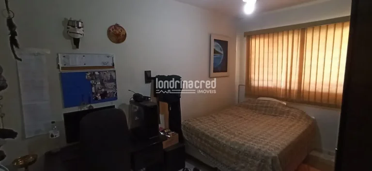 Imagem Casa à venda 4 Quartos, 1 Suite, 8 Vagas, 442M², Vila Brasil, Londrina - PR