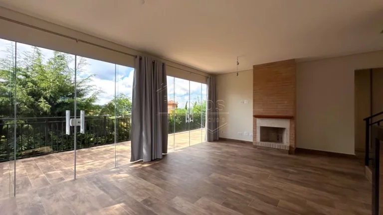 Imagem Casa de Condomínio em Campos do Jordão