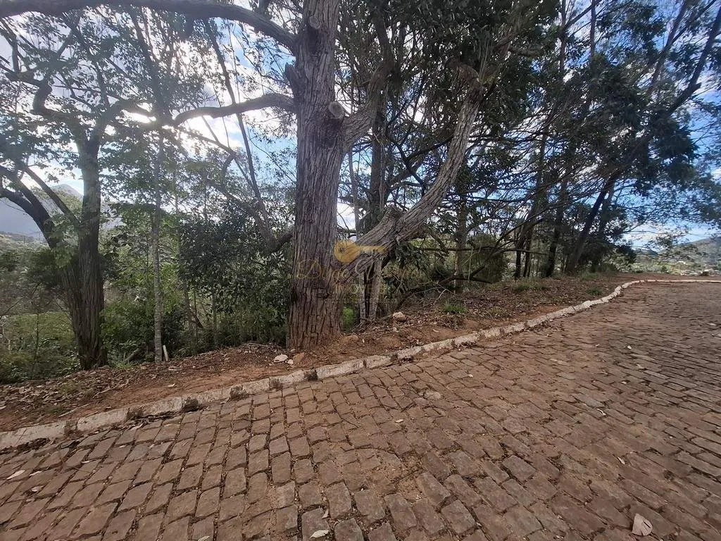 Imagem Terreno em Condomínio para Venda em Teresópolis / RJ no bairro Cascata do Imbuí