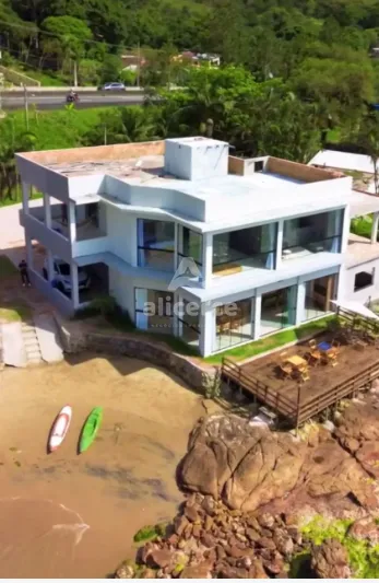 Imagem Casa à venda com 5 quartos 1 suíte, 490m² em São Miguel (Guaporanga) Biguaçu