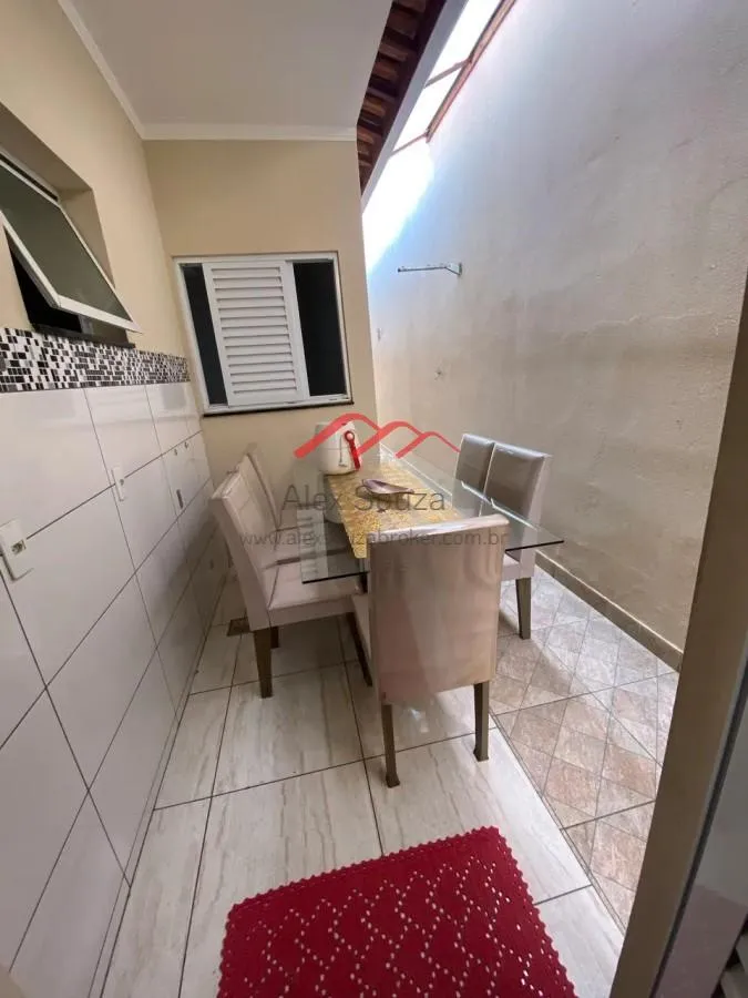 Imagem Casa para Venda em Hortolândia, Jardim Interlagos, 2 dormitórios, 1 suíte, 1 banheiro, 2 vagas