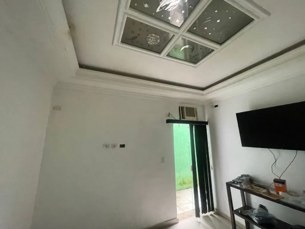 Imagem CASA COM 260,00 m² - AVIAÇÃO - PRAIA GRANDE SP