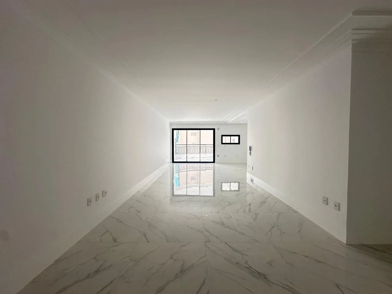 Imagem Apartamento à venda com 185m2 por R$ 2.500.000,00