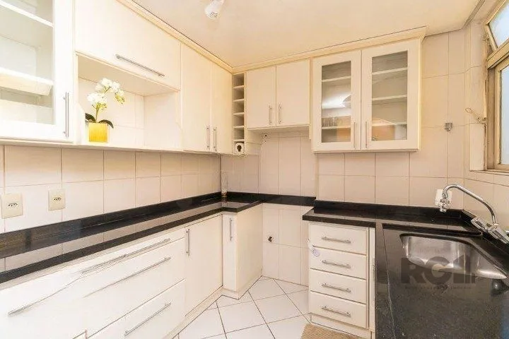 Imagem Cobertura com 2 quartos e 128m² à venda em Mont Serrat, Porto Alegre.