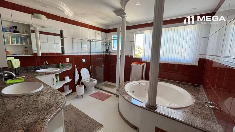 Foto do imóvel Casa com 3 dormitórios à venda, 277 m² por R$ 1.470.000,00 - Interlagos - Vila Velha/ES