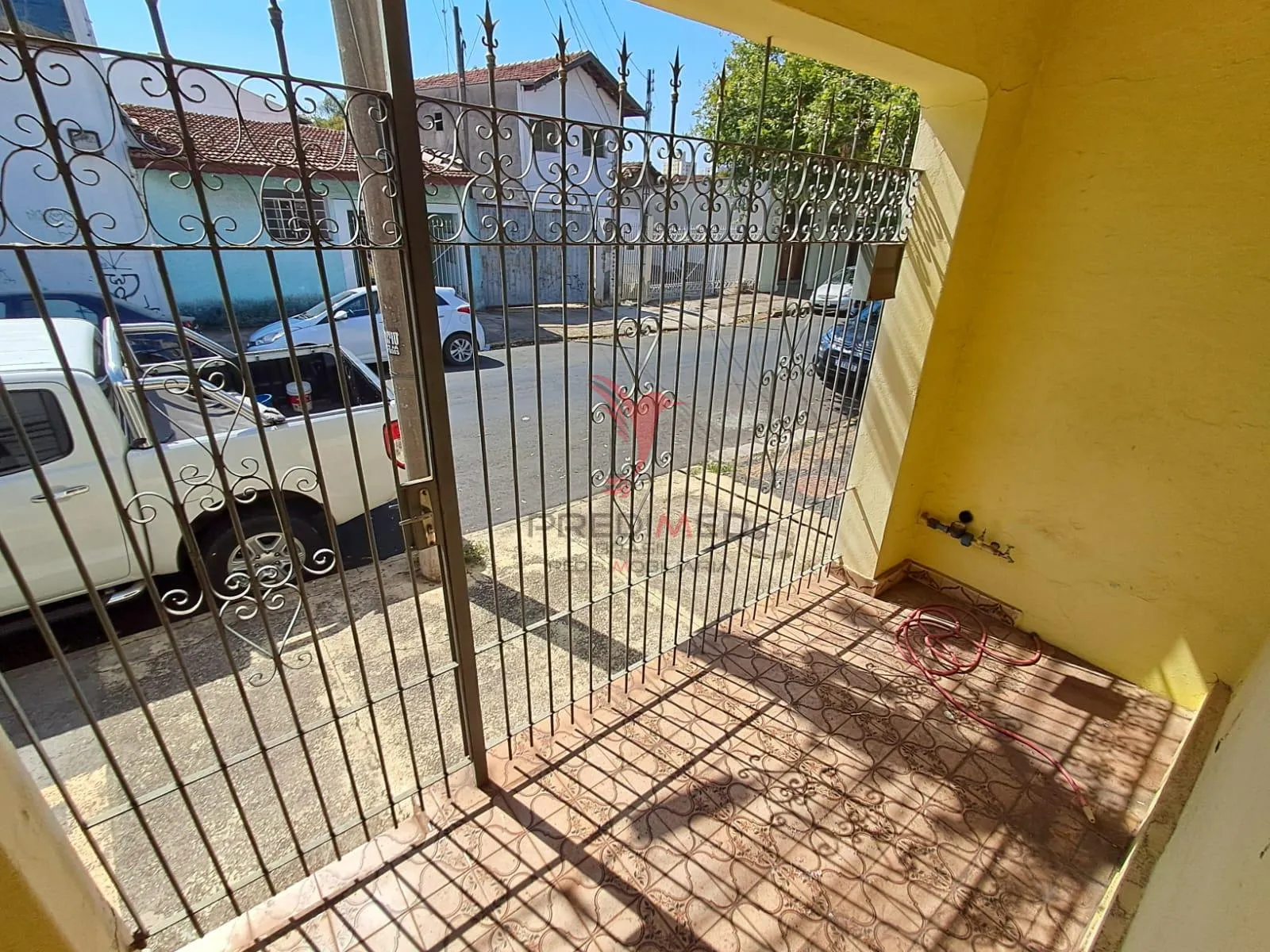 Imagem Excelente Esquina Comercial Rua XV de Novembro com Travessa da Saudade