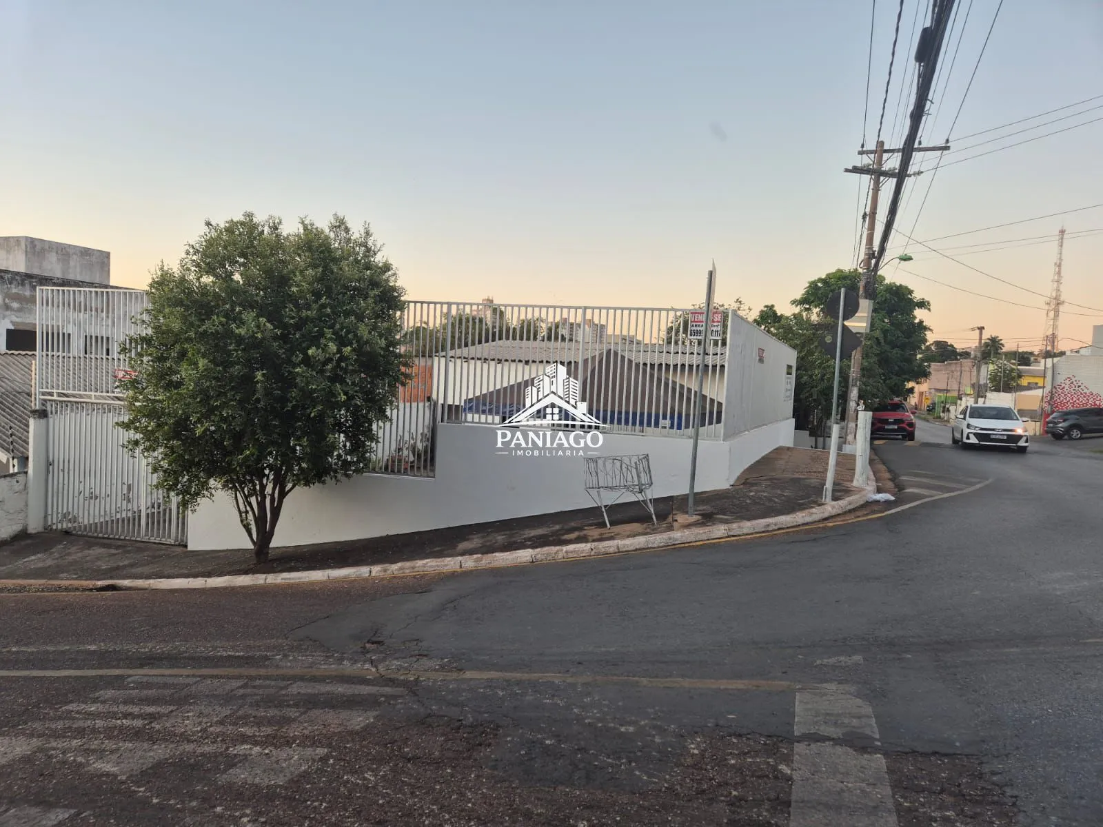 Imagem Terreno de Esquina no Dom Aquino em Cuiabá - Grande Potencial Comercial
