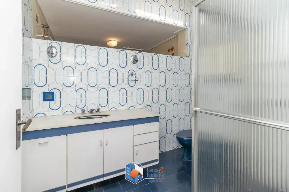 Imagem Casa para venda em Paraíso com 4 quartos, sendo 1 suíte, 244m²