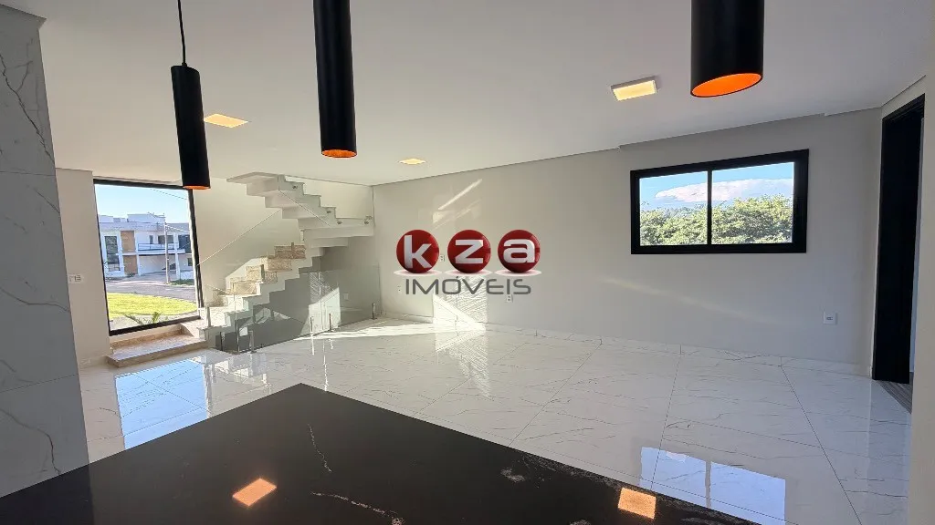 Imagem Imperdível Casa em Condomínio à Venda em Valinhos-SP - Condomínio Villa do Sol, 3 Suítes, 2 Salas 240m²