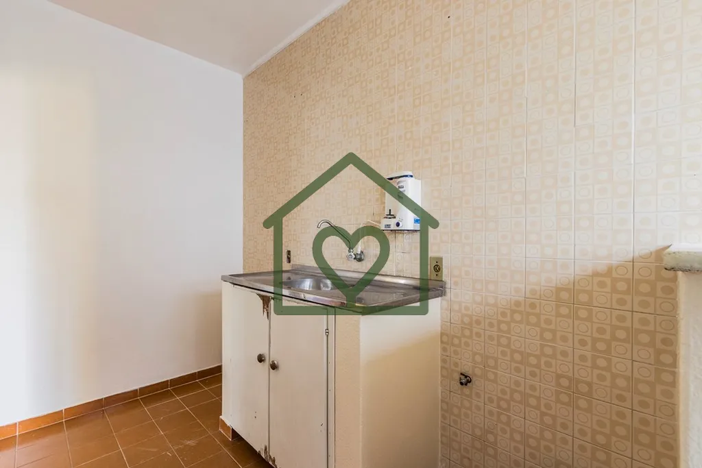 Imagem Descubra este encantador apartamento reformado com ótimo preço, pronto para morar e ideal para inv...