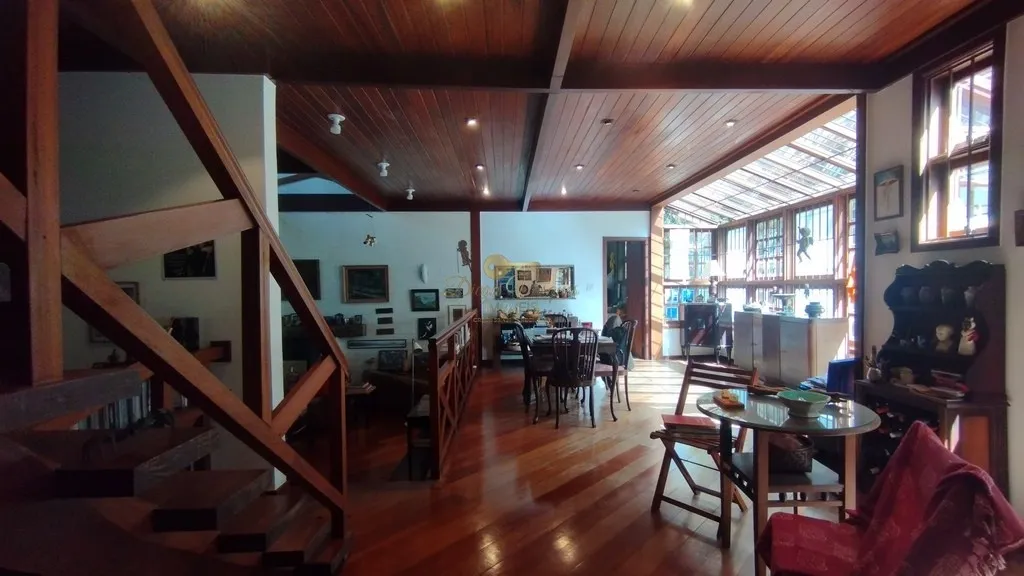 Imagem Casa em Condomínio para Venda em Teresópolis / RJ no bairro Green Valley