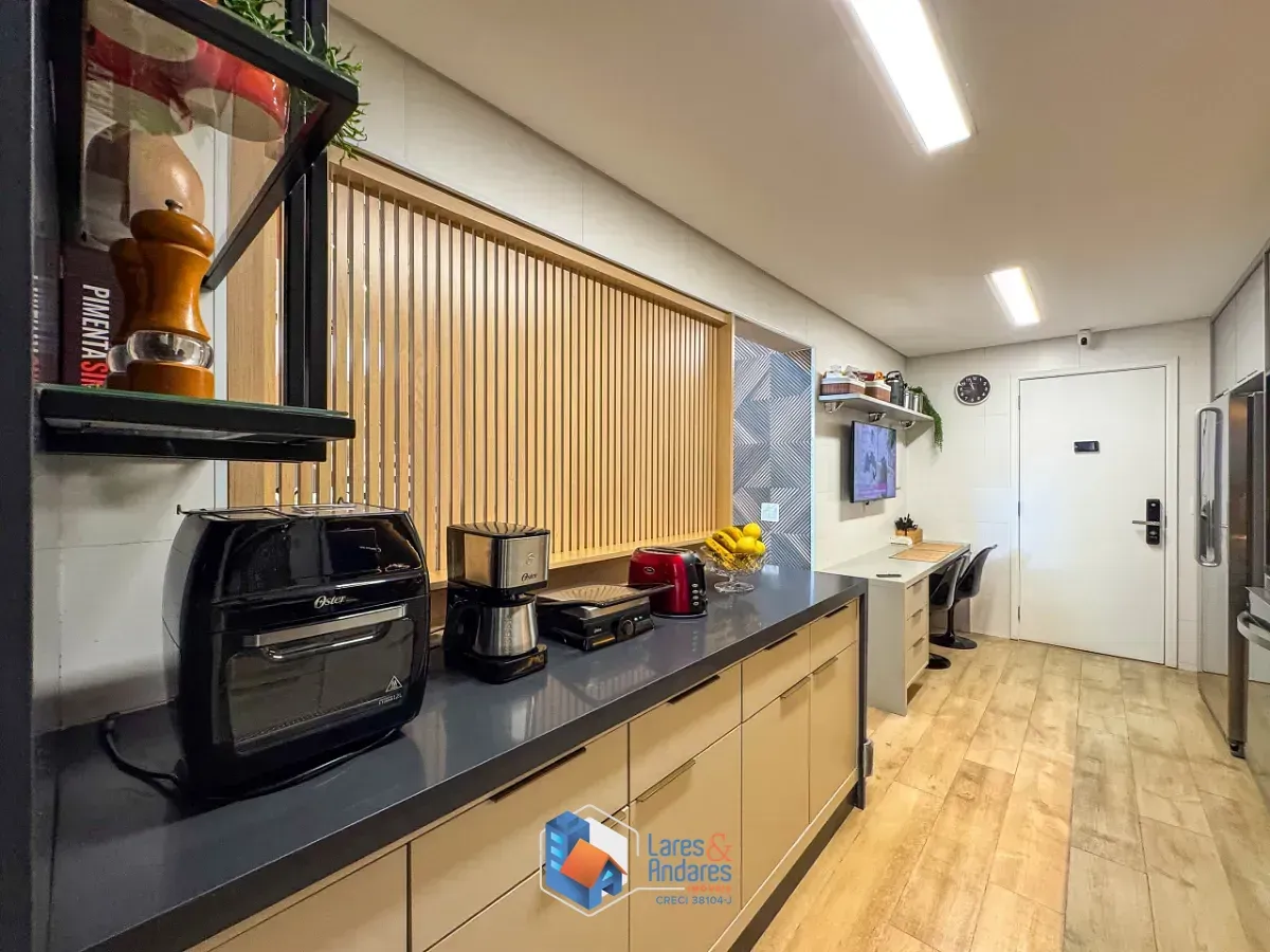 Imagem Apartamento para venda em Brooklin Paulista com 3 quartos, sendo 3 suítes, 197m²